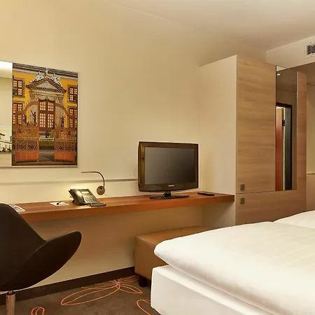 Otel H+ 4*
