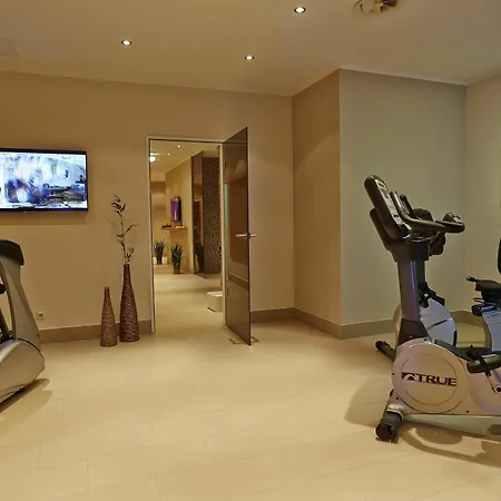 Otel H+ 4*
