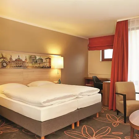 H+ Otel