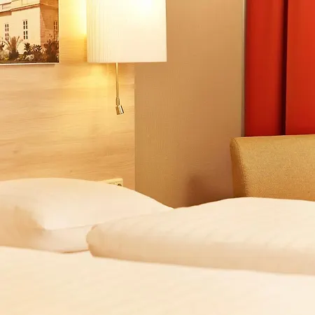 H+ Otel 4*